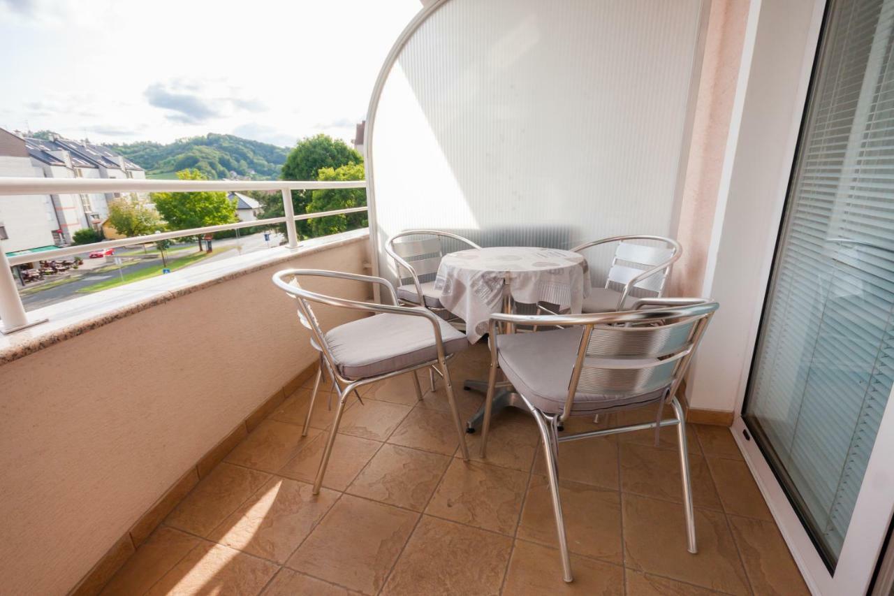 Apartmani Strsoglavec Krapinske Toplice Exterior foto